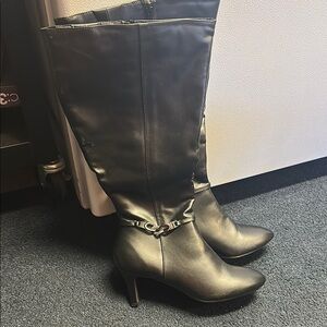 Elegant Black Leather Knee-High Boots